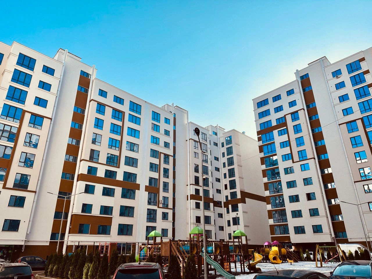 UAI a propus soluții pentru deblocarea pieței imobiliare. Andrian Toderașcu: „Impactul vizează normalizarea pieței, cu efect de temperare a prețurilor pe termen mediu”