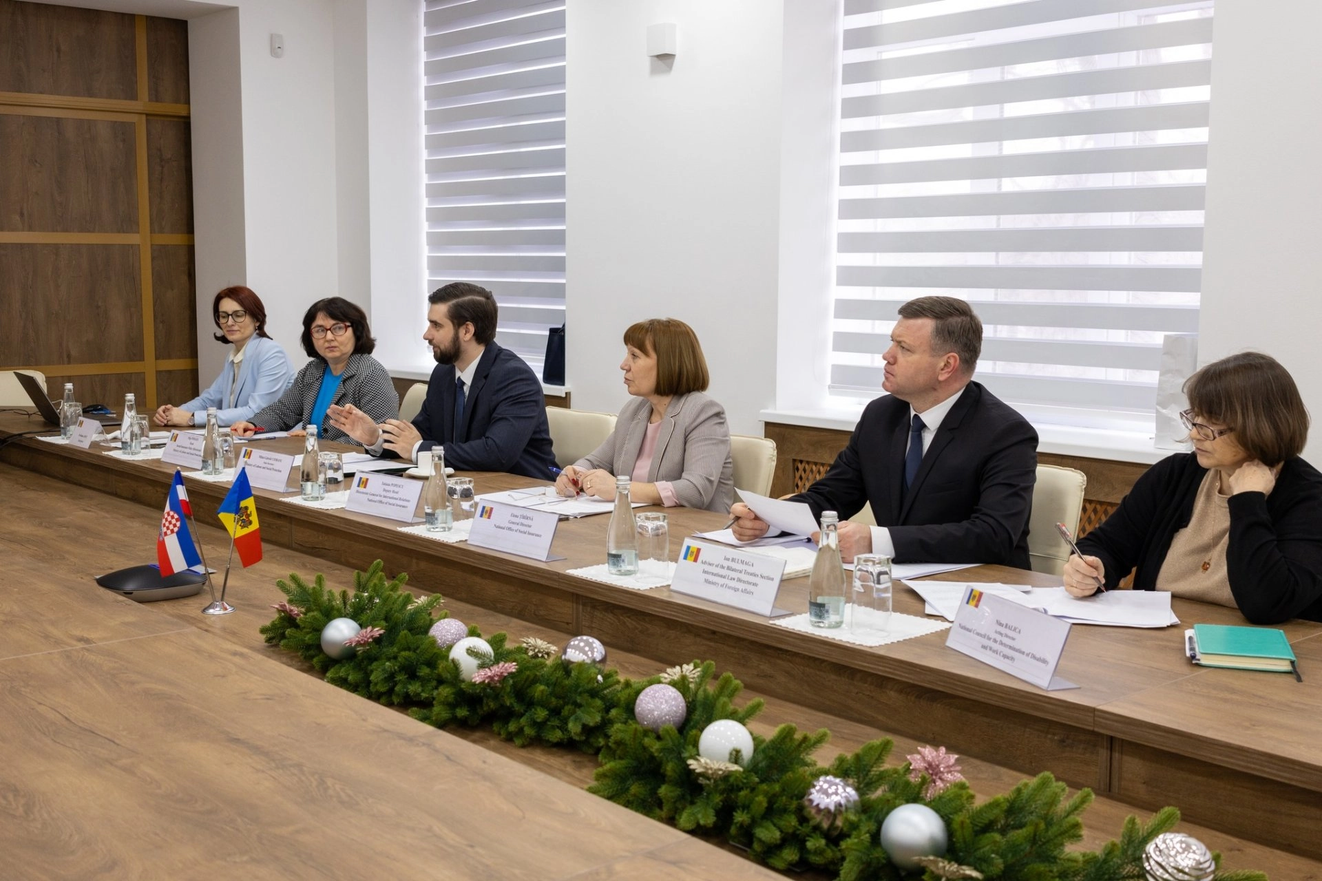 Pensii și alte prestații sociale pentru moldovenii stabiliți în Croația. CNAS desfășoară prima rundă de negocieri