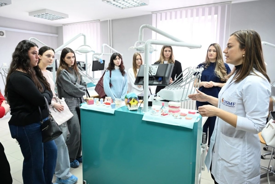 Campania „Învață în Moldova” // Absolvenții de liceu descoperă oportunitățile oferite de universitățile din țară