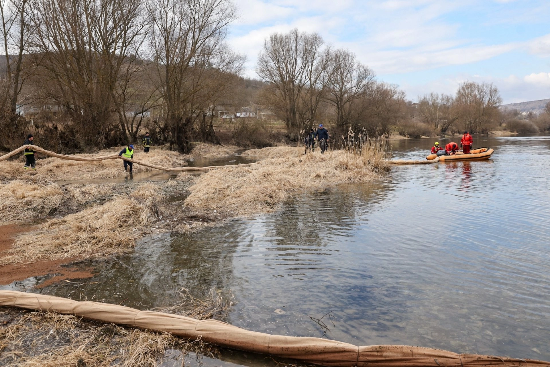 Măsuri pentru protejarea Nistrului. La Arionești a fost instalat un nou sistem de colectare a poluanților