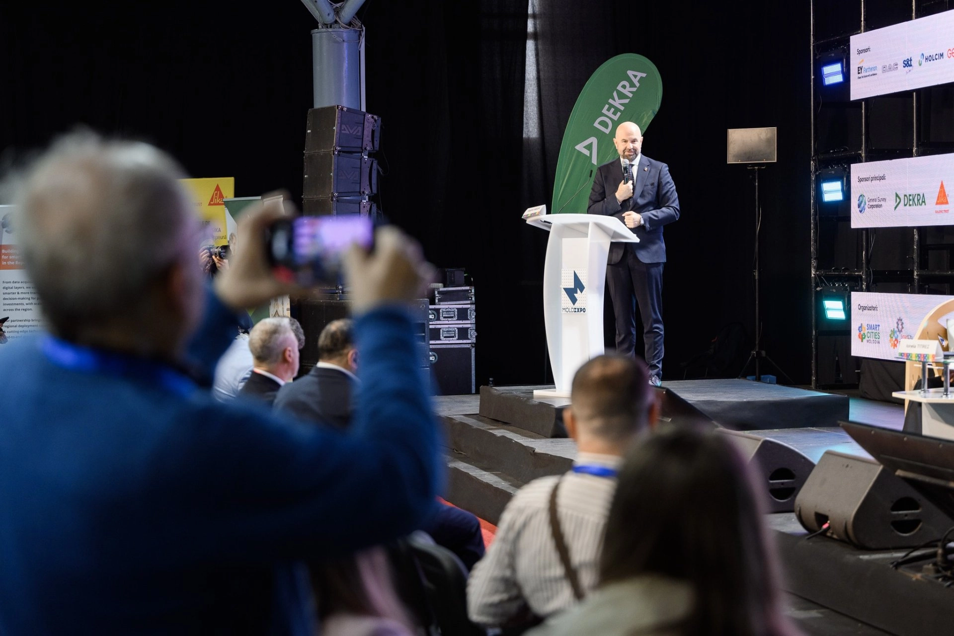 Vicepremierul Vladimir Bolea, la Forumul Smart City: „Orașele trebuie să fie mai aproape de nevoile oamenilor, cu tehnologii accesibile”