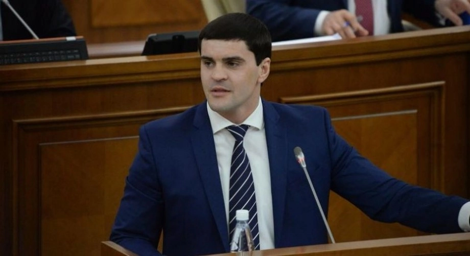 Fostul deputat Constantin Țuțu are interdicția de a părăsi Grecia