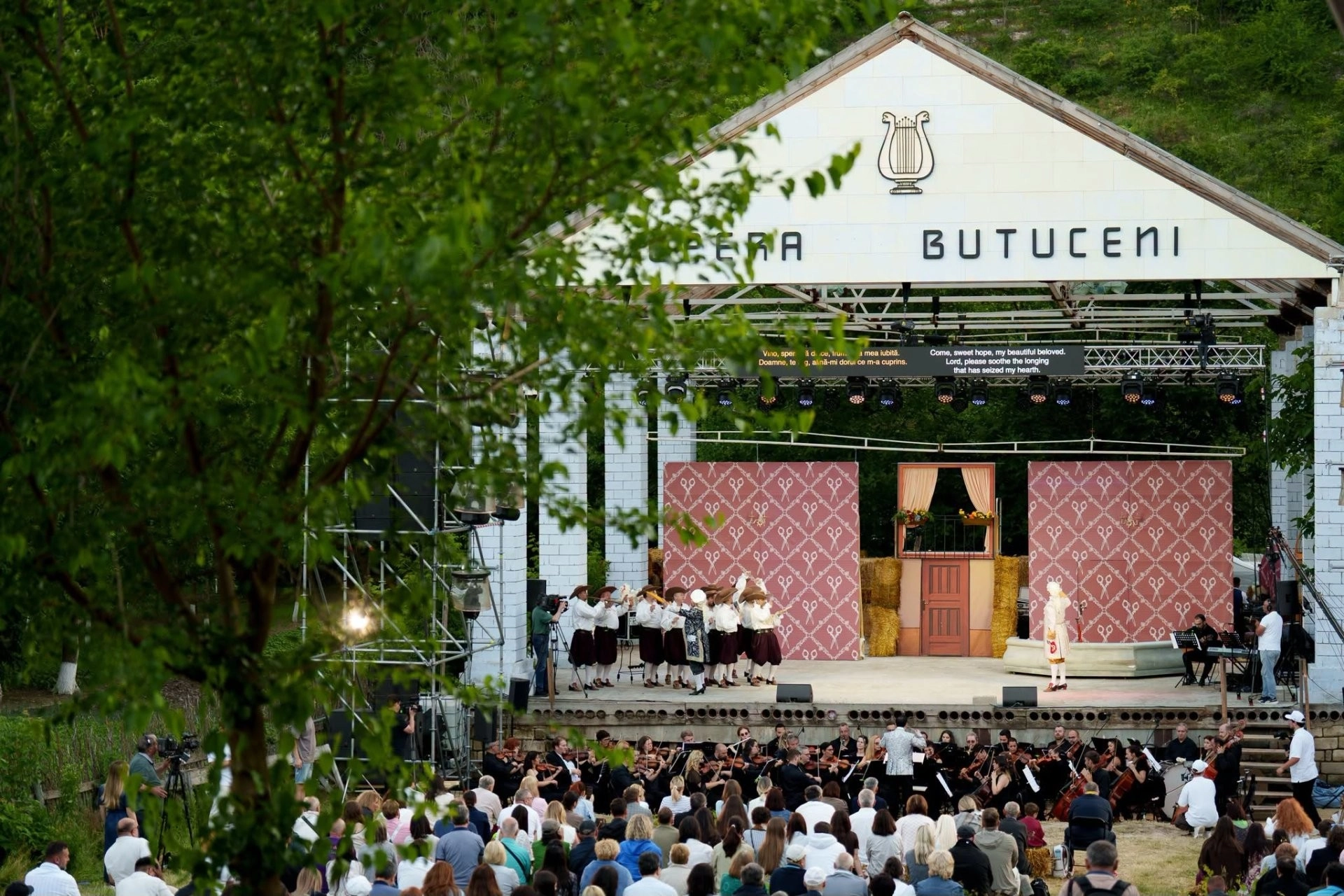 Opera Națională București a deschis Festivalul „DescOperă”. Ministrul Culturii: „Festivalul vorbește despre legătura culturală puternică dintre R. Moldova și România”