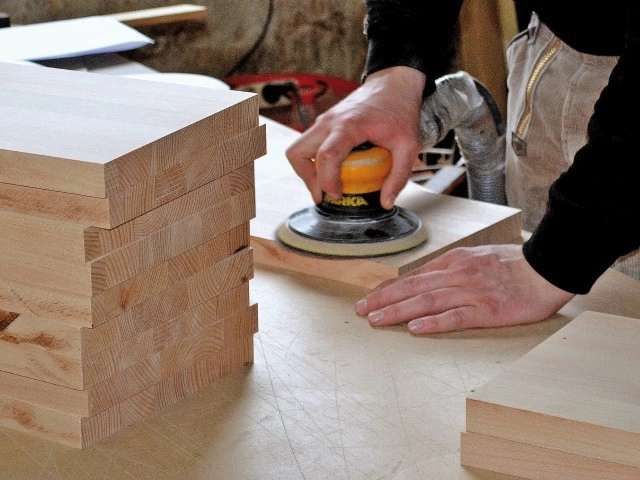  O fabrică de mobilă din Moldova se modernizează, cu investiție susținută prin fonduri din Planul de Creștere al UE