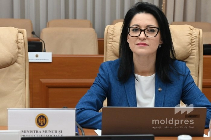 Ministra Natalia Plugaru anunță un set de măsuri pentru a preveni plecarea minorilor de acasă: „Locul copiilor este în familie, de aceea vom extinde serviciile sociale de sprijin”