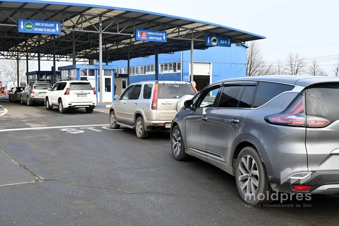 Trafic sporit de călători la postul vamal Leușeni, pe sensul de ieșire din țară