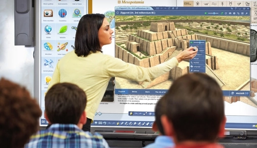 Lecții interactive în școli: profesorii vor putea utiliza simulări 3D, jocuri educaționale și conținut digital animat