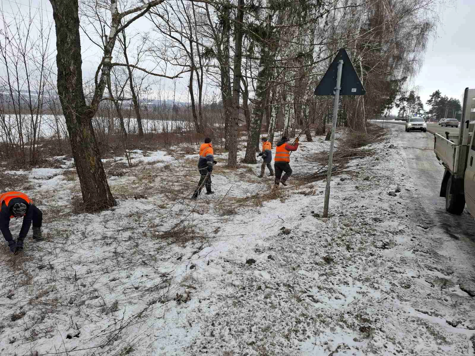 Autoritățile avertizează: vizibilitate redusă și risc de polei pe trasee