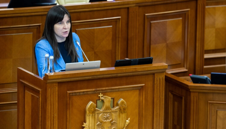 Facilități fiscale extinse și reguli mai simple pentru afaceri din 2026