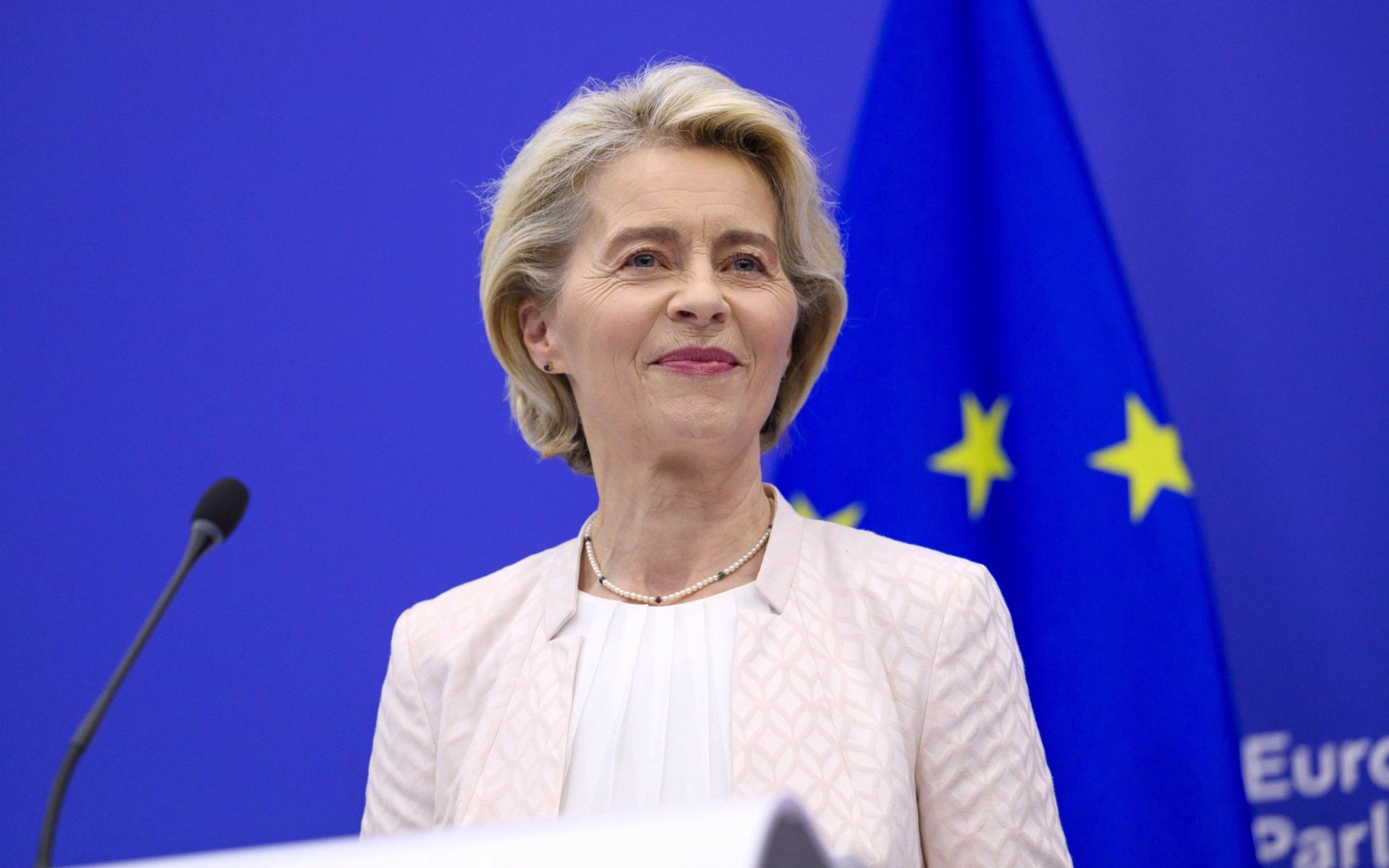 Președinta Comisiei Europene: „Rusia sfidează în mod deschis eforturile de pace”