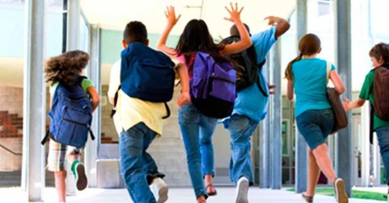 Elevii pleacă în vacanța de primăvară