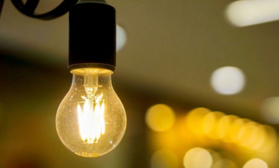 Energia electrică, mai ieftină. Noile prețuri aprobate de ANRE