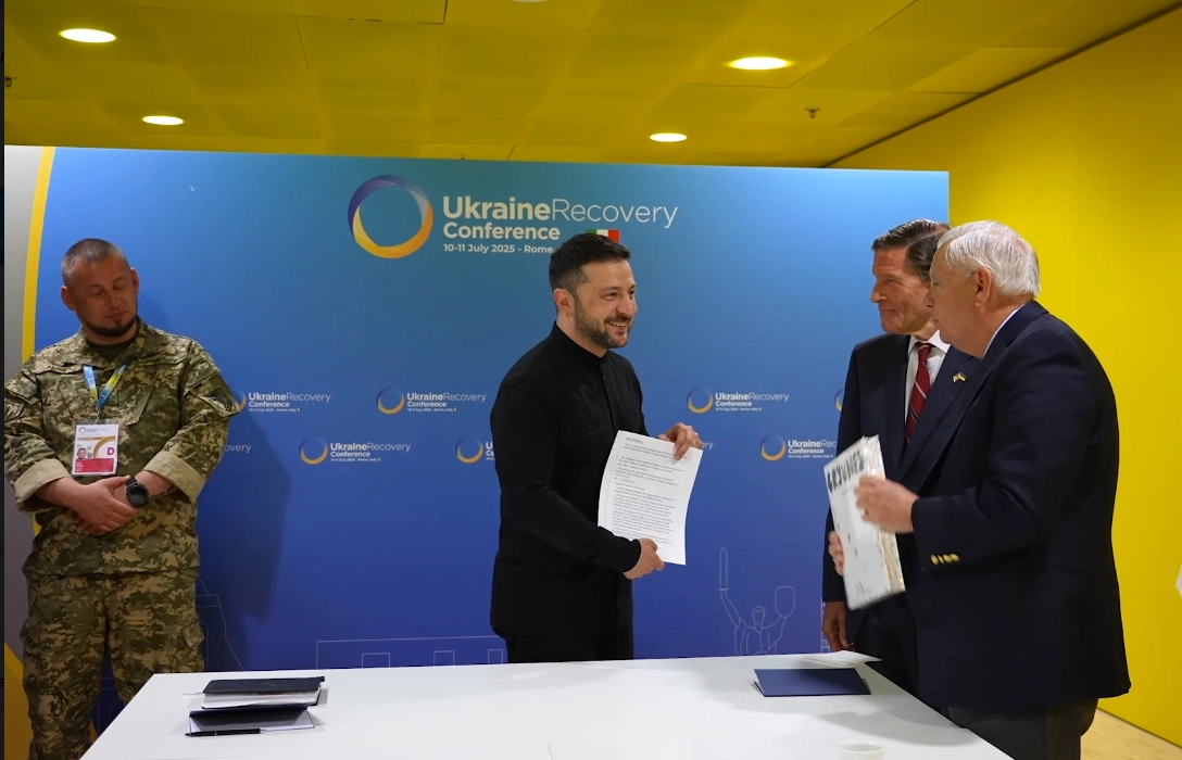 Zelenski a discutat cu senatori americani despre echipamente militare şi sancţiuni împotriva Rusiei