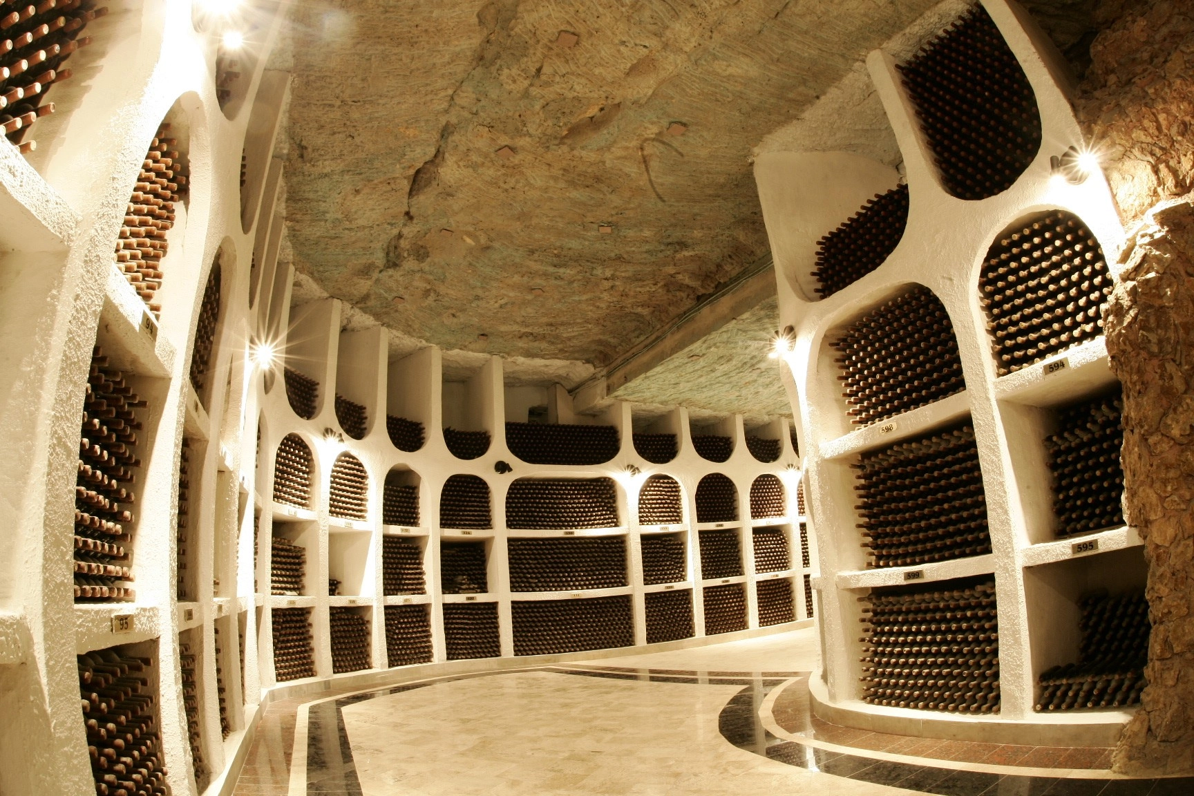 Combinatul de Vinuri „Cricova” va fi inclus în Registrul monumentelor ocrotite de stat