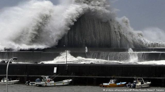 Alertă de călătorie în Japonia în contextul apropierii furtunii tropicale „Taifunul nr. 6”