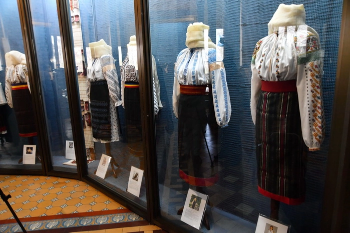 Cămășile cu altiță, la o expoziție aniversară la Muzeul Național de Etnografie și Istorie Naturală