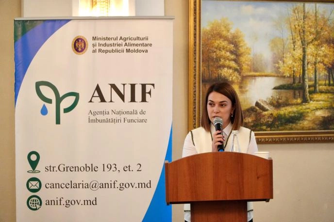 Sisteme moderne de irigare pentru o agricultură rezilientă: fermierii cer soluții pentru acces la apă, autoritățile înnoiesc infrastructura