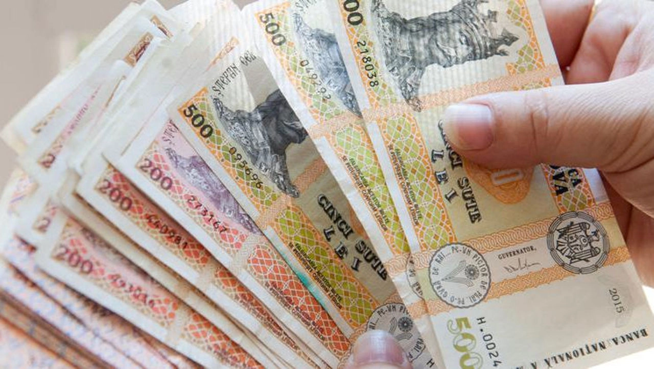 Noua lege a salarizării intră în dezbateri publice în septembrie. Guvernul promite un sistem mai echitabil de remunerare