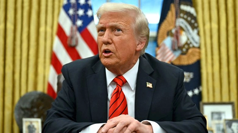 Trump anunță că a convenit telefonic cu Putin să înceapă „imediat” negocierile în privința Ucrainei