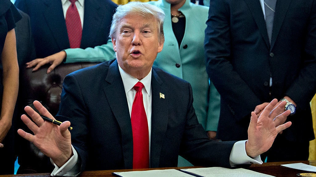 Donald Trump anunță că a anulat summitul de la Budapesta cu Vladimir Putin