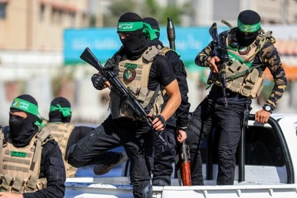 Gruparea Hamas acceptă să predea armele unui comitet egipteano-palestinian