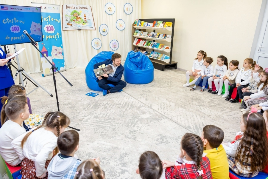 Programul național de lectură „100 de povești citite”: noi titluri de carte oferite grădinițelor din întreaga țară