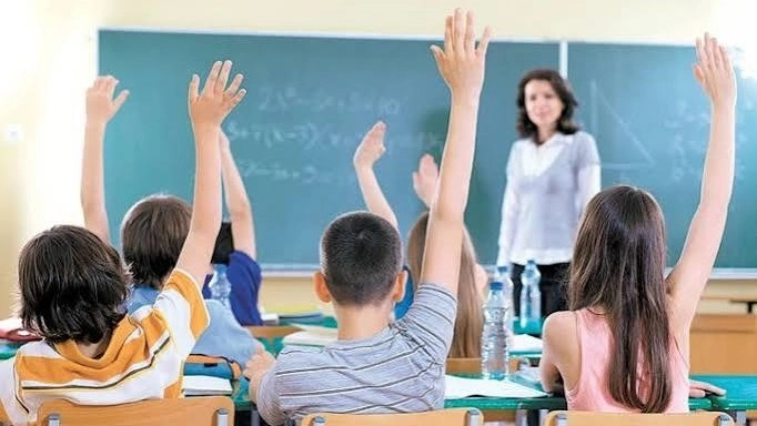 Tinerii profesori se pot înscrie până pe 17 iulie la concursul pentru ocuparea posturilor vacante