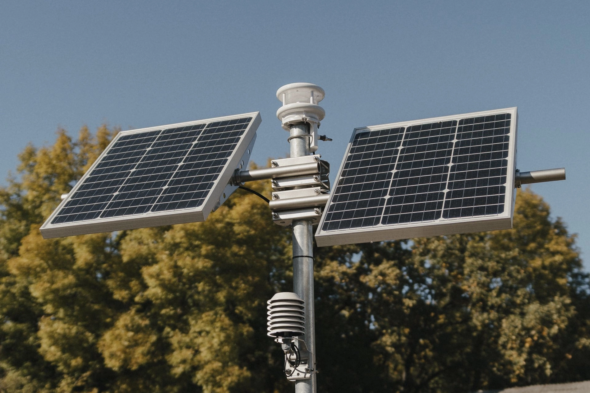 Stații agrometeorologice noi vor ajuta fermierii din Moldova să combată seceta și înghețul