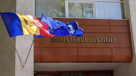 Activitatea Partidului Democrat Modern, limitată pentru un an
