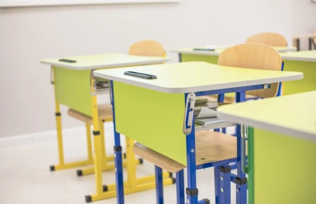 Condiții mai bune pentru școli și grădinițe: 400 de instituții au fost dotate în 2025 cu echipamente, mobilier și materiale didactice