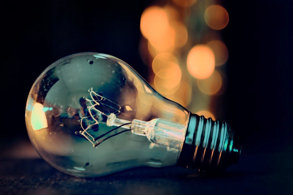Noile prețuri reglementate pentru furnizarea de ultimă opțiune a energiei electrice și a gazelor naturale, publicate în Monitorul Oficial