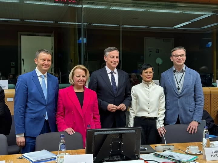 Siegfried Mureșan: Am reușit să obținem 200 de milioane de euro prefinanțare în plus pentru Republica Moldova, bani care vor veni până la finalul lunii aprilie