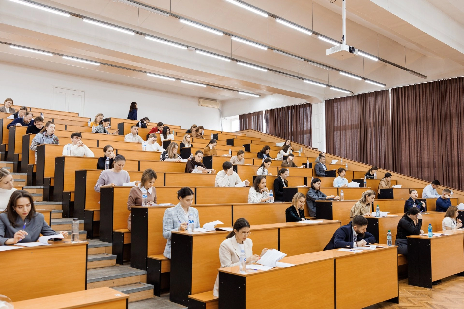 În Republica Moldova admiterea la stagiul profesional în profesia de notar se va face pe bază de concurs