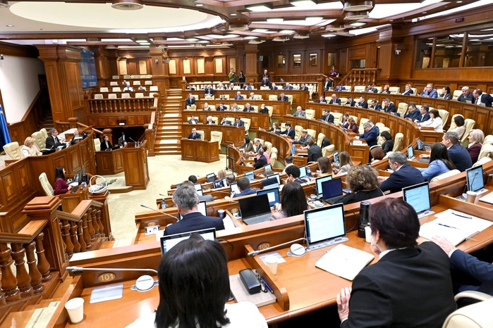 Mai mulți bani pentru sănătate și compensarea medicamentelor în bugetul FAOAM 2026