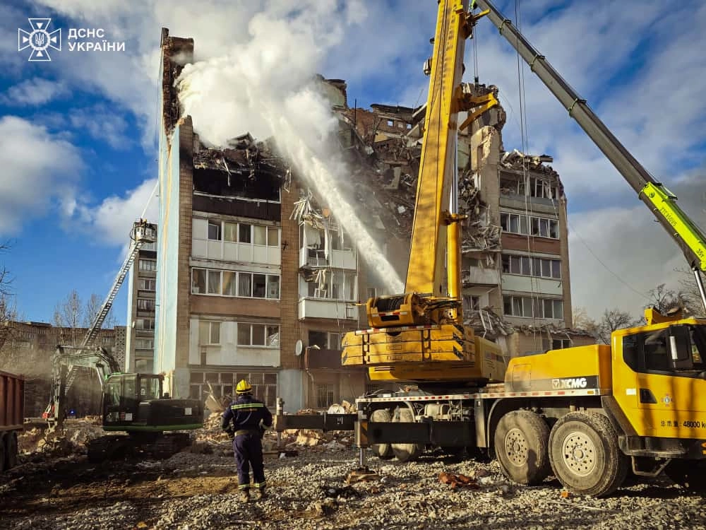 Atac asupra orașului Ternopil: 25 de persoane, inclusiv trei copii, au murit în urma bombardamentelor rusești