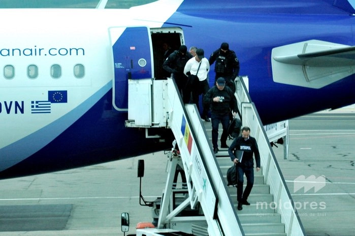 Curtea de Apel Centru a respins recursul lui Vlad Plahotniuc. Acesta rămâne în arest