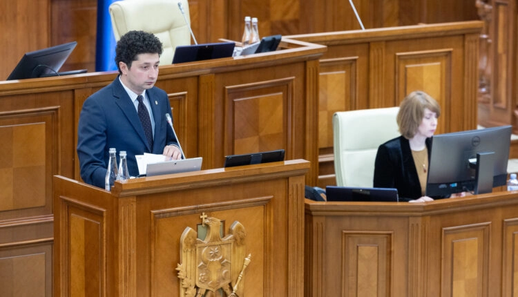 Taxe egale pe ambele maluri ale Nistrului. Parlamentul a votat primele măsuri