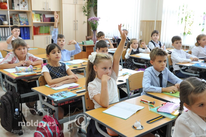 Toate instituțiile școlare din Chișinău vor fi conectate la agentul termic după vacanța de toamnă