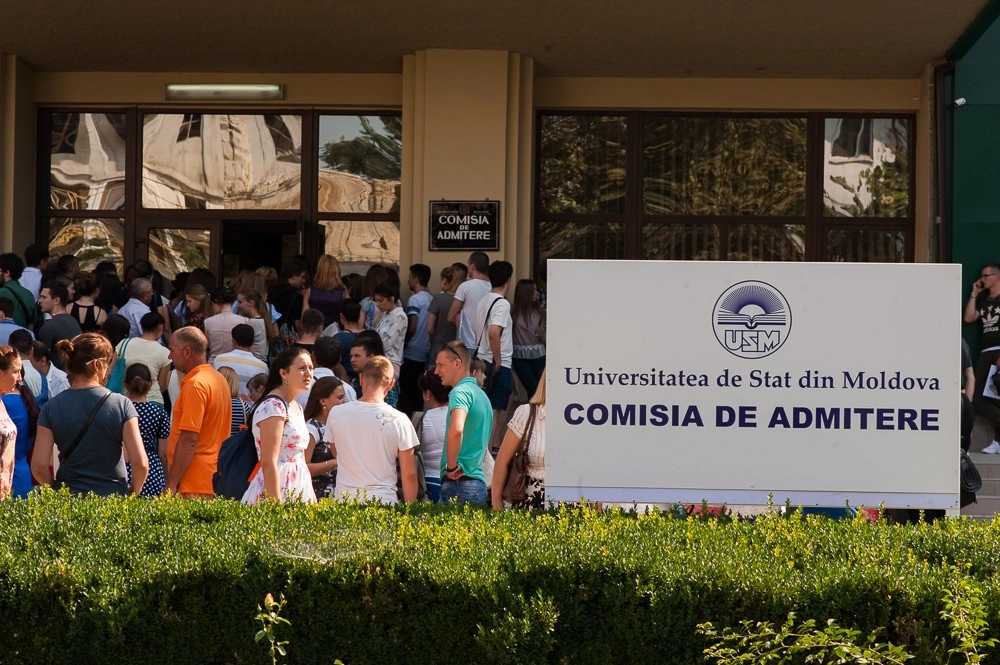 Circa 9 mii de dosare au fost depuse în prima zi de admitere la universități