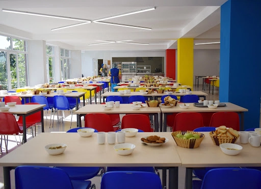 Achiziții de peste 92 milioane de lei, lansate de MEC pentru dotarea cantinelor școlare din Chișinău