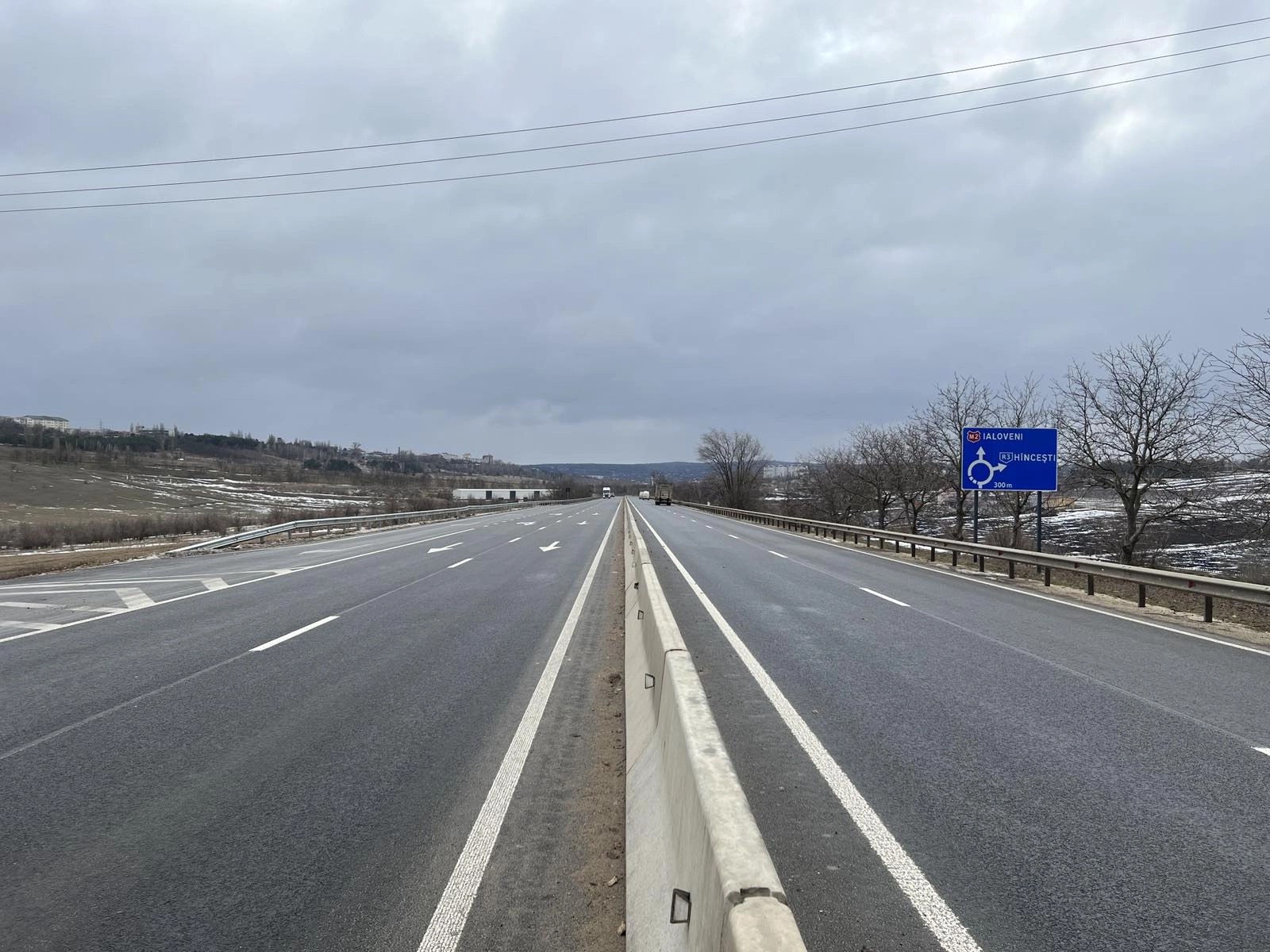 Reducerea accidentelor rutiere, prioritate absolută pentru MAI şi MIDR: cultură rutieră, infrastructură și aplicarea legii - cheia siguranței pe drumuri