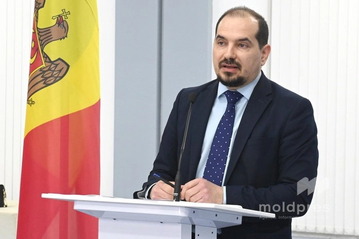 Secretarul general al Guvernului, Alexei Buzu, susține că procesul de amalgamare este benevol și nu afectează statutul Chișinăului