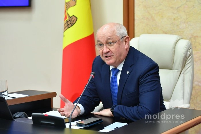 Salarii majorate pentru angajații din sectorul bugetar începând cu luna septembrie. Premierul Alexandru Munteanu anticipează accelerarea creșterii economice