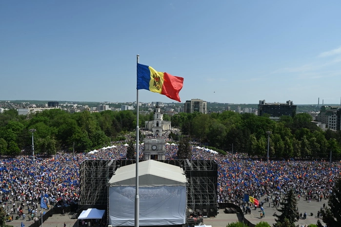 Premierul Dorin Recean invită cetățenii să participe la evenimentele organizate cu ocazia Zilei Independenței: „Să celebrăm independența care ne unește”