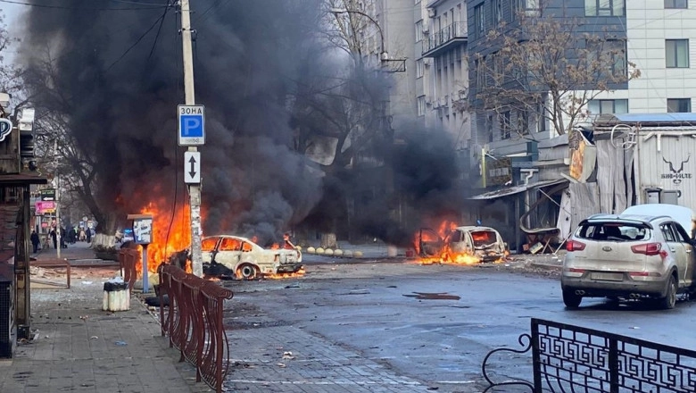 Cel puţin 16 morţi şi 22 de răniţi în urma unor bombardamente ruse masive asupra regiunii Herson