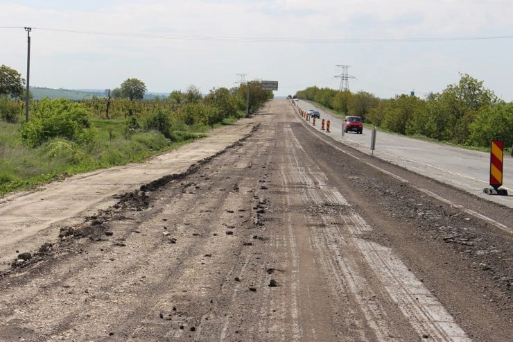Guvernul a demarat procesul de restructurare și eficientizare a sistemului de întreținere a drumurilor publice