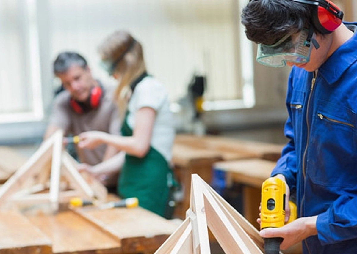 Executivul a aprobat planurile de admitere în învățământul profesional tehnic pentru anul de studii 2024-2025