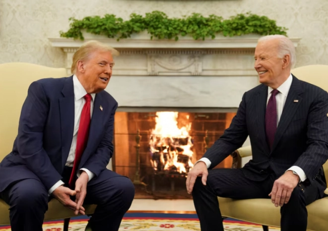 SUA // Trump şi Biden au discutat despre Ucraina şi Orientul Mijlociu în cadrul unei întrevederi „cordiale” la Casa Albă