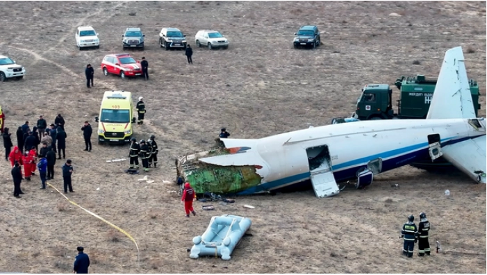 Cutiile negre ale avionului din Azerbaidjan prăbuşit, recuperate