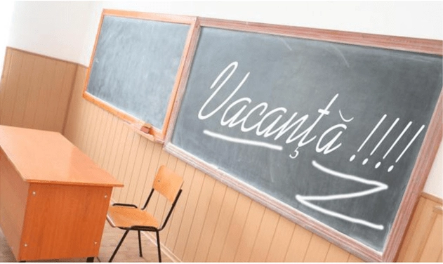 Profesorii vor lucra la distanță în vacanțele elevilor. Prezența fizică, limitată la maximum două zile pe săptămână